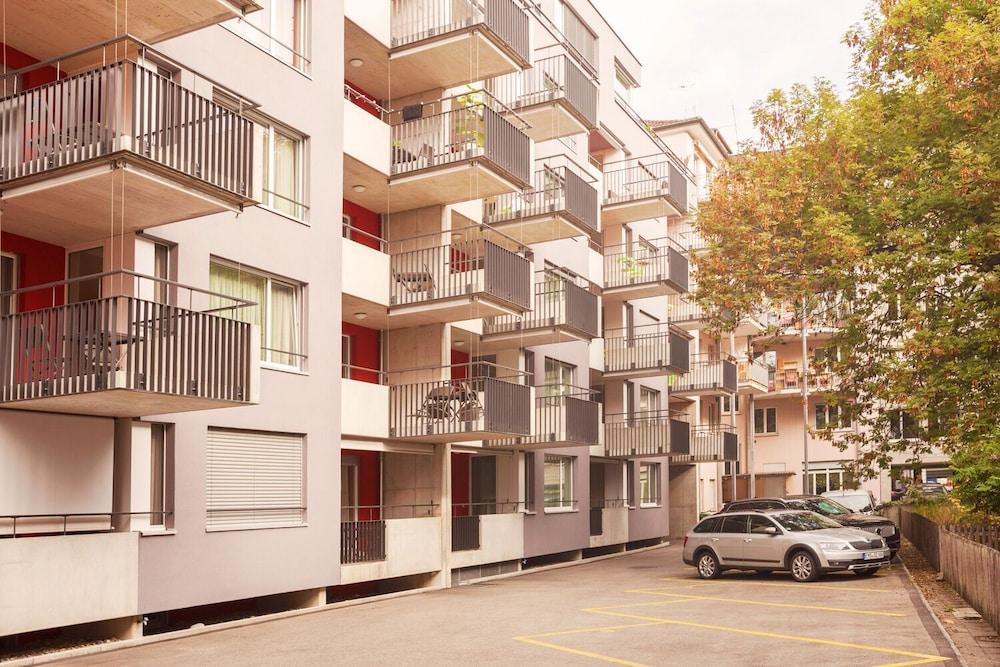 Ema House Serviced Seefeld Apartemen